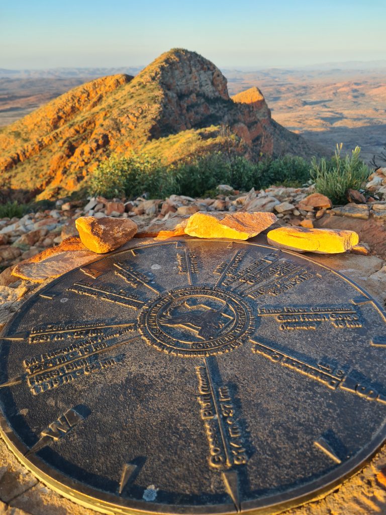 Larapinta Trail (Mount Sonder summit)